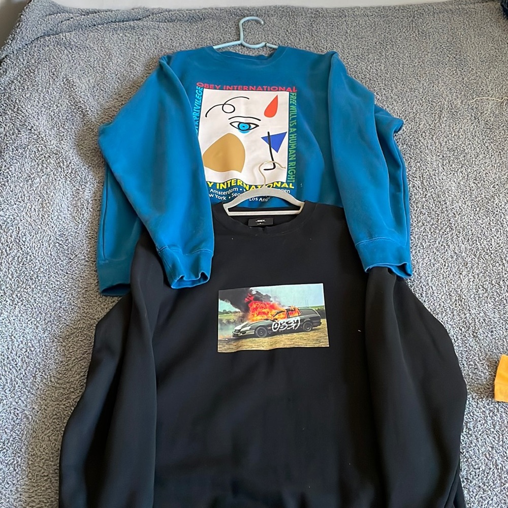 2 Size Large Obey Sweatshirts